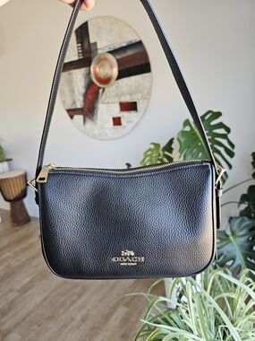 Coach Kailey Shoulder Bag